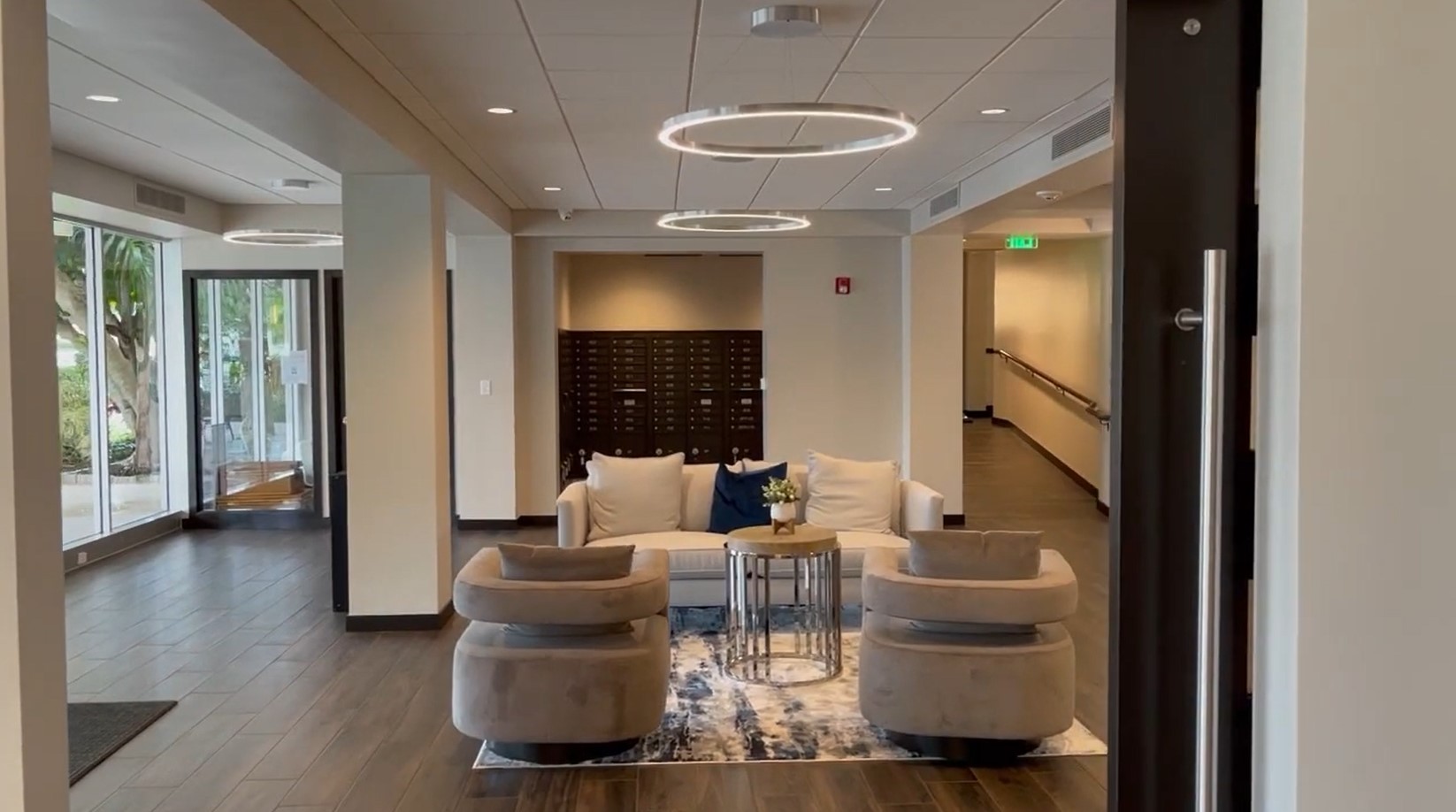 Virtual Tour – Vanderbilt Towers Lobby: Sand Dollar Award Winner for Best Commercial Remodel – 2021